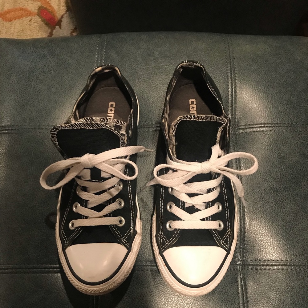 Women All Star Converse Size7 - Picture 4 of 6